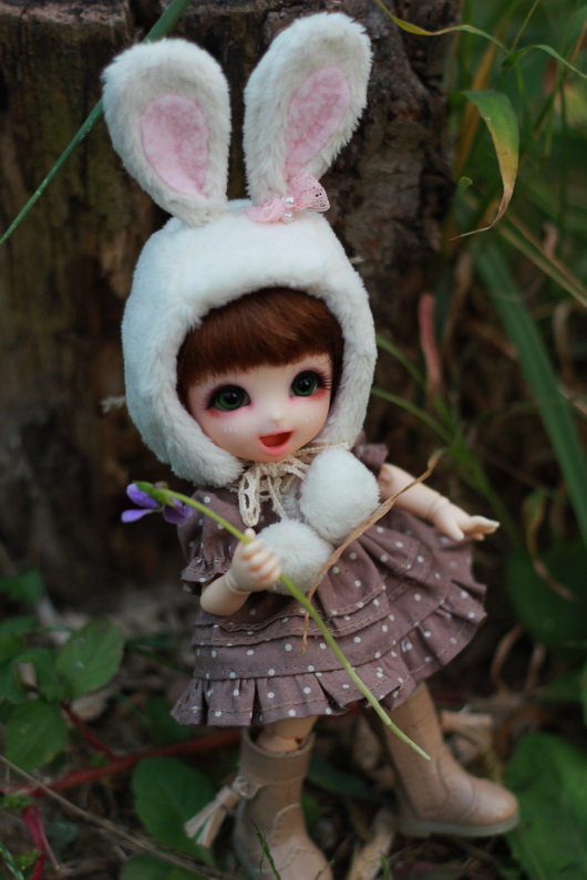 Sheep Hat with Country Style Dress for Lati Yellow or Pukifee Design and Make By Chilly QI