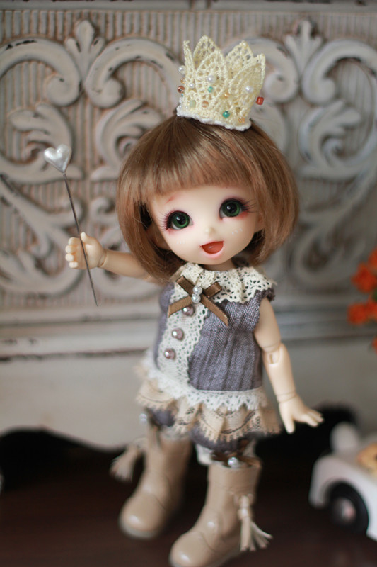 pukifee,lati yellow, clothes design by ChillyQi